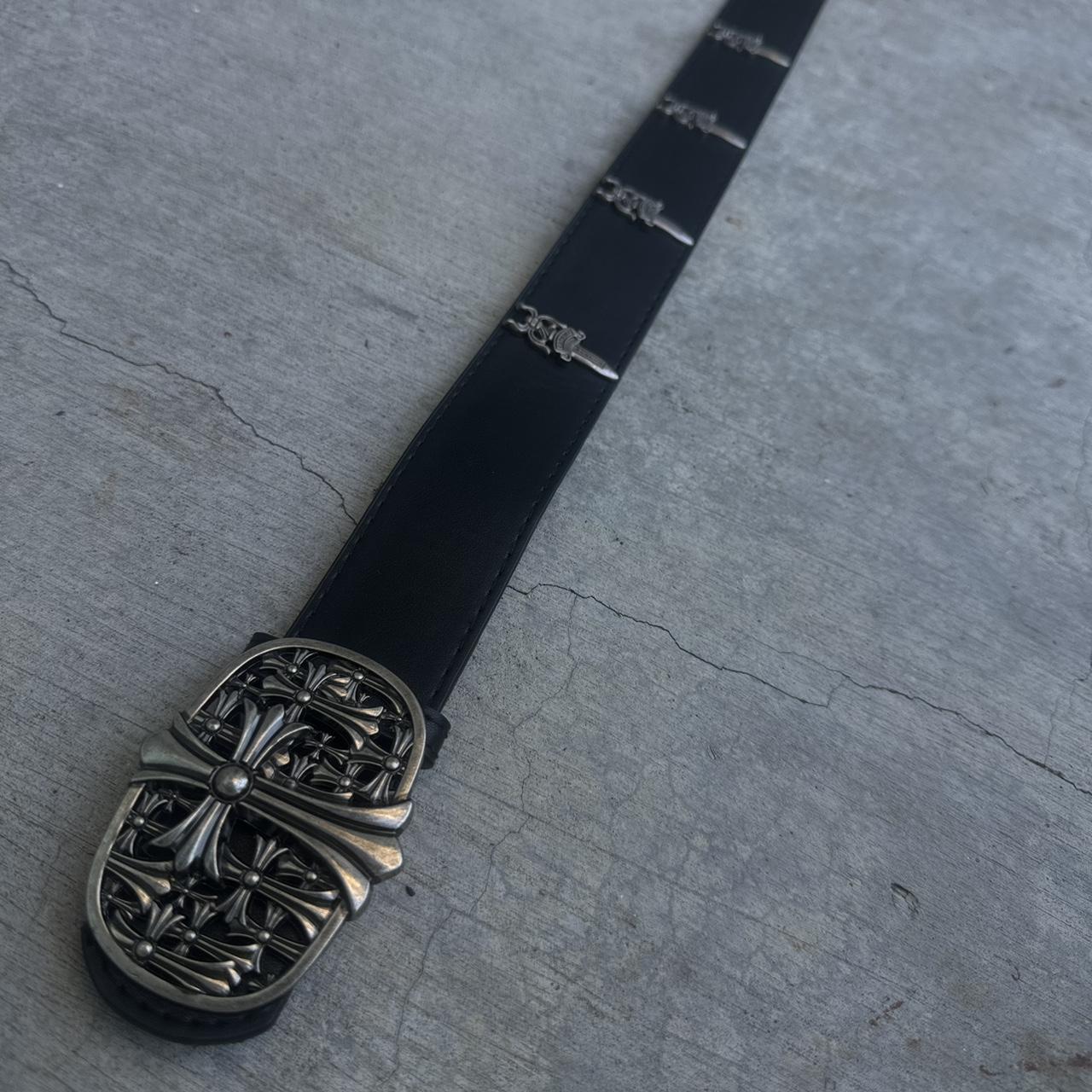 multicrosses belt with daggers