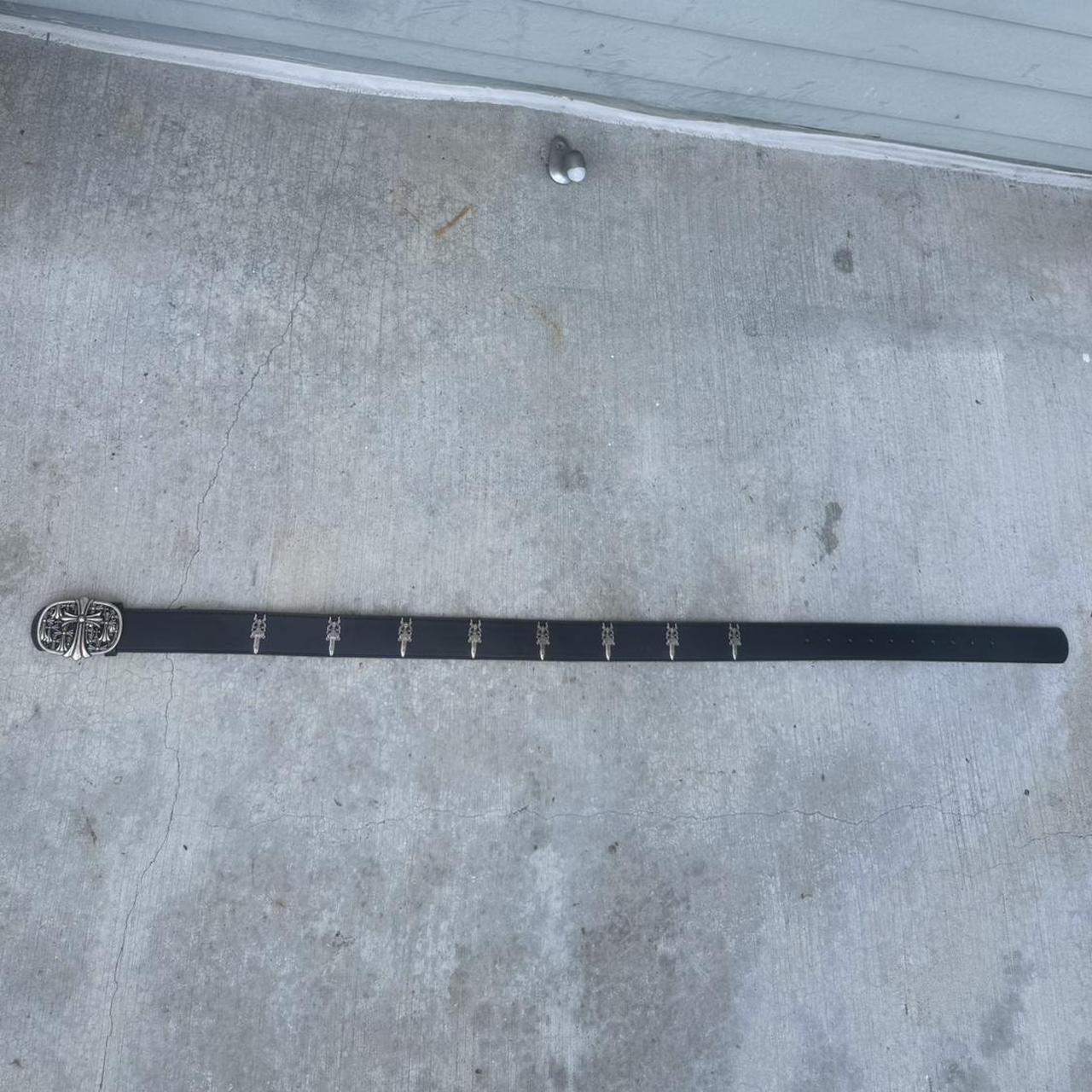 multicrosses belt with daggers