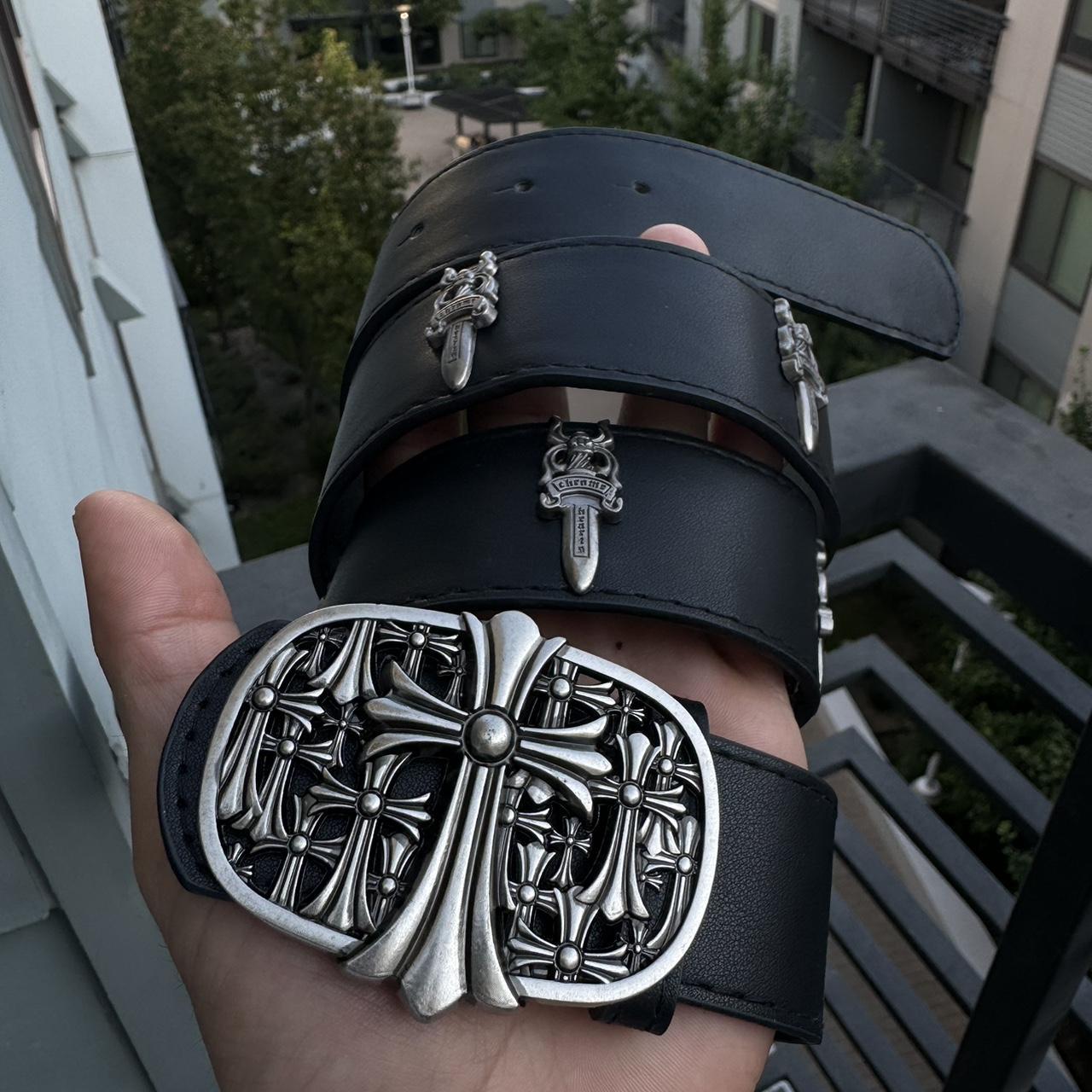 multicrosses belt with daggers
