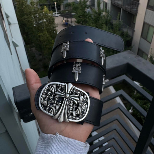 multicrosses belt with daggers